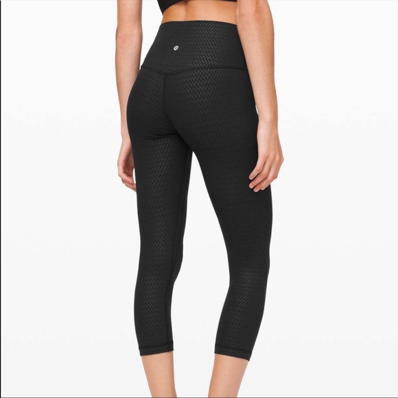 Lululemon Align Crop Diverge Emboss 